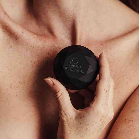Вібромасажер діамант Bijoux Indiscrets - Twenty One Black, стильний аксесуар для дамської сумочки Sex Aura Київ