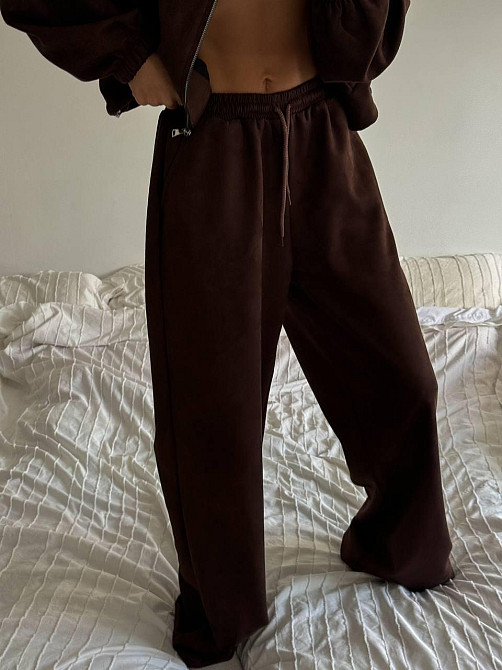 Женский базовый костюм двойка: кофта и брюки замша Шоколад Одесса - изображение 5