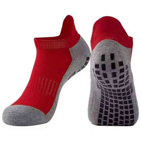 Носки короткие с антискользящим покрытием на подошве CZST-322 красные,размер L Каменец-Подольский