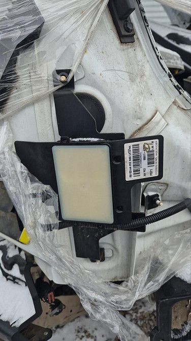 Радар дистроника Лівий Сантафе 12-18 Київ - фото 1