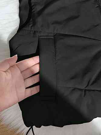 Женская жилетка укороченная с карманами на молнии плащевка эмми на синтепоне Черный, 46/48 Одесса