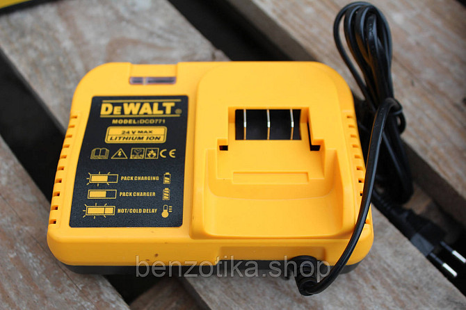 Акумуляторний шурупокрут DeWalt DCD 771 (2 акумулятори) Київ - фото 7