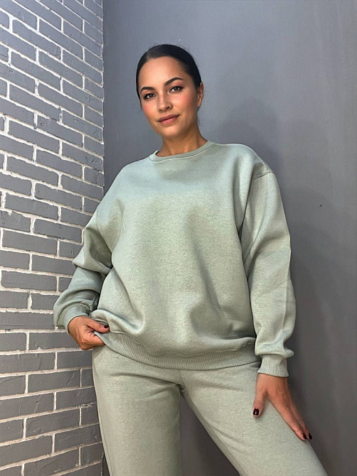 Костюм женский Pepper mint 24-13-14 простой брюки джогеры на резинке и свитшот оверсайз утепленный флис оливковый, оливковый, L Киев - изображение 8