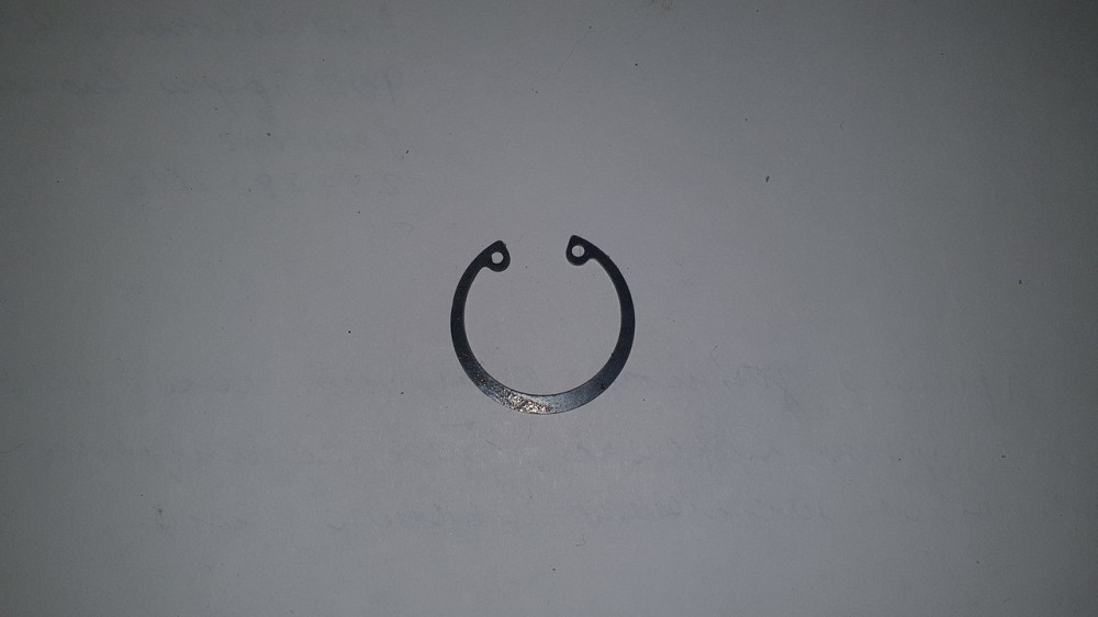 Внутрішнє стопорне кільце W28. СРСР. Харків - фото 1