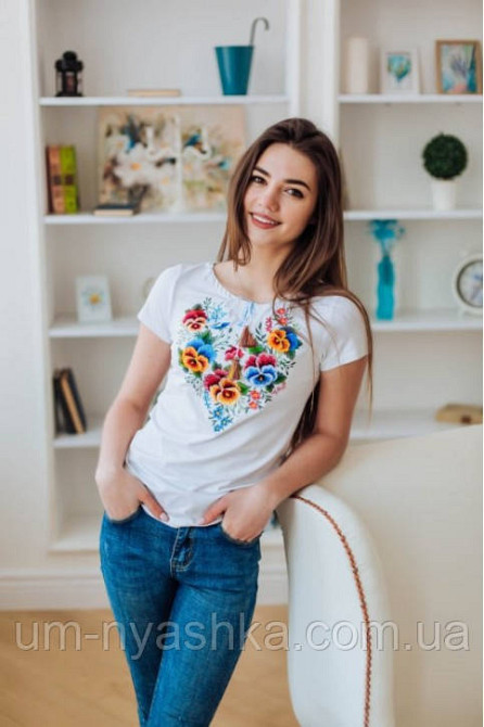 Вишинка дитяча футболка "Анюта" Кривий Ріг - фото 8