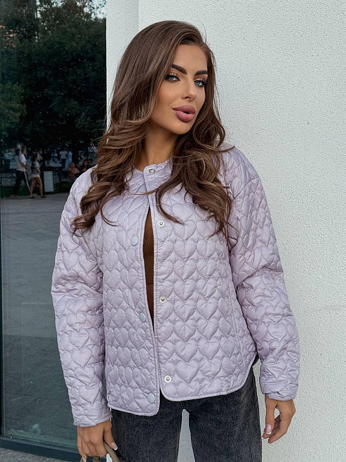 Жіноча повсякденна куртка з сердечками на кнопках плащівка Лаке на силіконі Сірий Одеса - фото 5