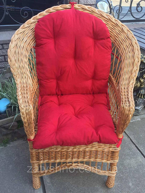 Крісло плетене кавове з червоною накидкою Київ - фото 10