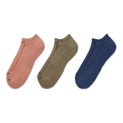 Носки Nike U NK EVERYDAY PLUS CUSH NS 3PR SX6889-955 38-42 3 пари Мультиколор (195244778430) Винница - изображение 2