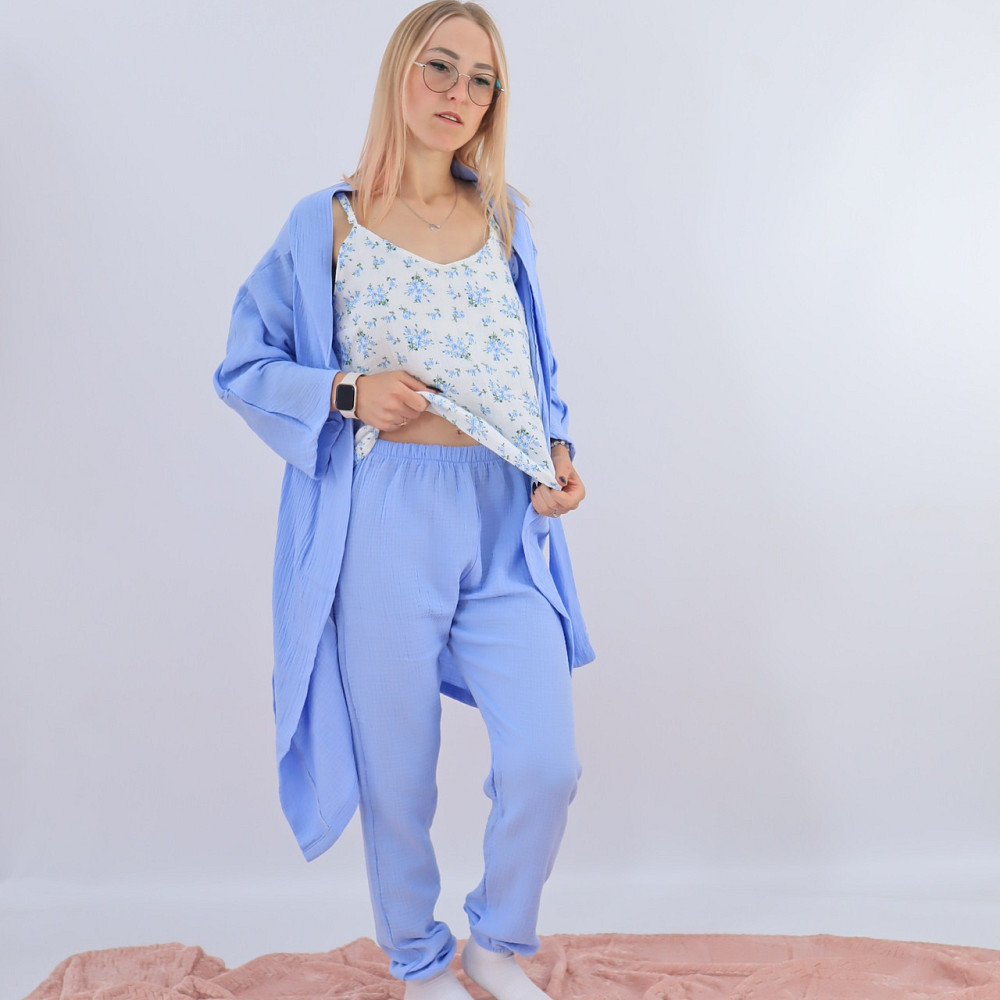 Бавовняна блакитна жіноча піжама три в одному майка з квіточками+штани+халат Кам'янець-Подільський - фото 1