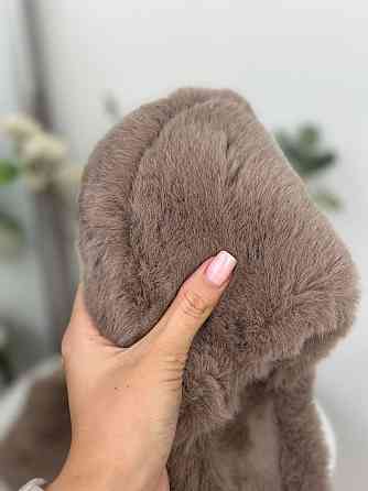 Женские Меховые тапочки с Закрытым носком Комнатные плюшевые Домашние тапули пушистые с мехом теплые мокко Одесса