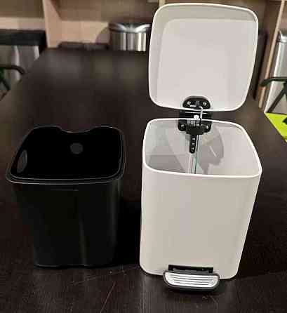 Відро для сміття з плавним закриттям квадратне Zerix Kubix-TC0106 White 6 л (колір білий) (ZX6109)   ( 22064 ) Харків
