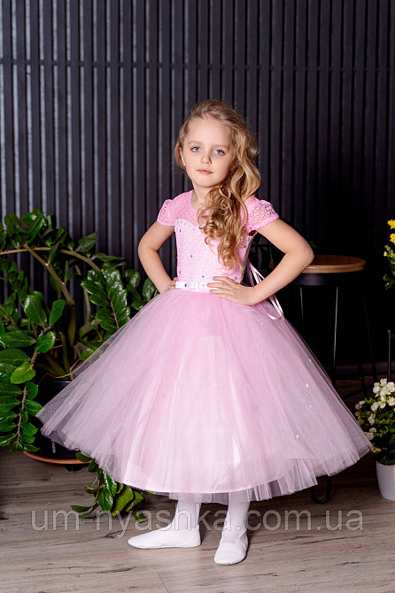 Нарядное платье для девочки 