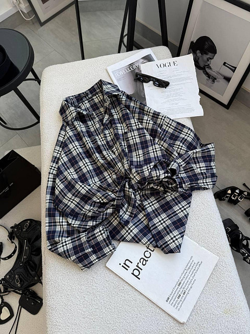 Женская классическая рубашка в клетку оверсайз кроя костюмный тиар Синий Одесса - изображение 4