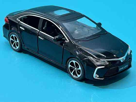 Машинка металева Авто Експерт Toyota Corolla 1:32 метал світло/звук Чорна (GT-6258) Чернігів