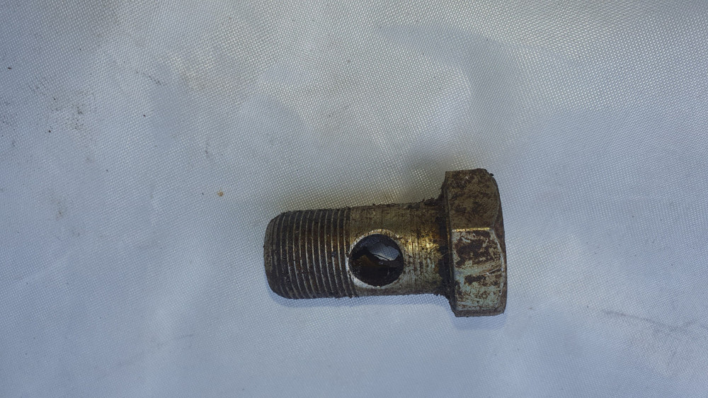 Болт-штуцер М22х1.5. Длина - 55 мм. СССР. Харьков - изображение 1