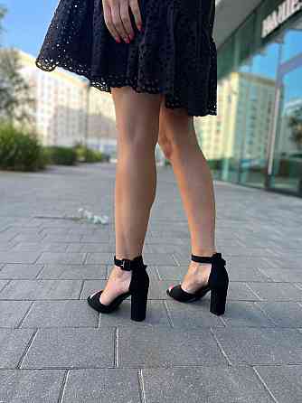 L&M Босоніжки жіночі чорні L&M F52-1 літні, еко-замша / Модні босоніжки на підборах р. 36-40 Коломыя