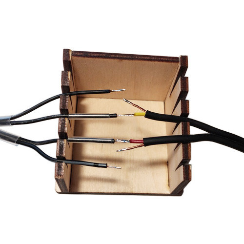 Держатель проводов для пайки из фанеры Киев - изображение 4