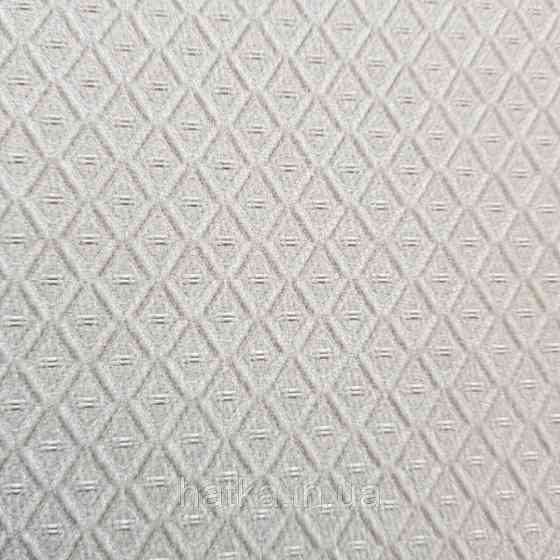 Шпалери вінілові на флізелін Grandeco Montana A44903 метрові однотонні маленький ромб світло сірі з сріблом Київ