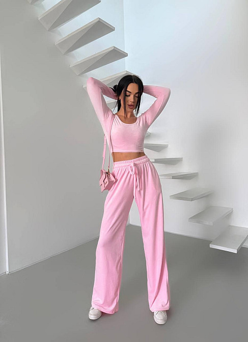 Женский прогулочный костюм двойка: лонгслив и штаны велюр Барби, 46/48 Одесса - изображение 3