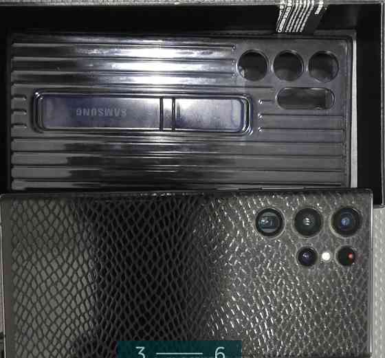 Смартфон Samsung Galaxy S22 Ultra 256Gb. Київ