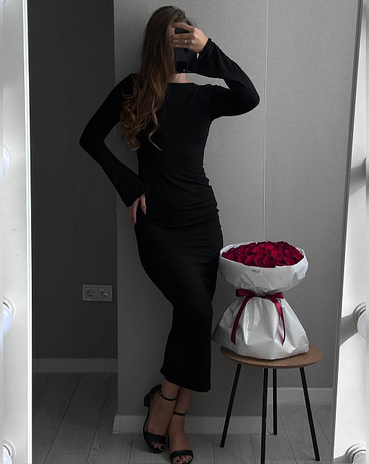 Жіноча елегантна сукня міді з відкритою спинкою віскоза Одеса - фото 7