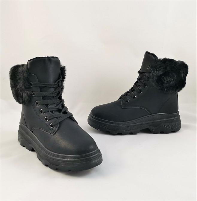 Жіночі Зимові Кросівки Черні на Хутрі Напівчоботи (розміри: 38) ВідеоОбзор — 1-1 Дніпро - фото 10