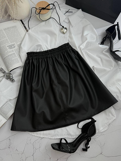 Жіноча базова мініспідниця на гумці екошкіра + віскоза Чорний, 46/48 Одеса - фото 3