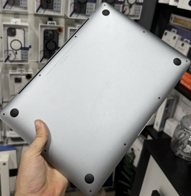 Ноутбук: MacBook AIR 13" M1 8/256Gb. Space Black . Київ - фото 1