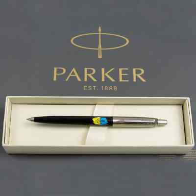Ручка кулькова Parker JOTTER 17 Originals UKRAINE Black CT BP Тризуб фігурний на тлі прапора (15632_T1026u) Вінниця
