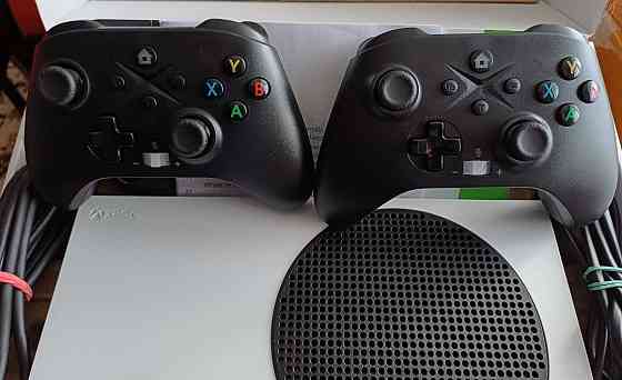 Ігрова консоль приставка xbox series s два геймпади контролери. Харків