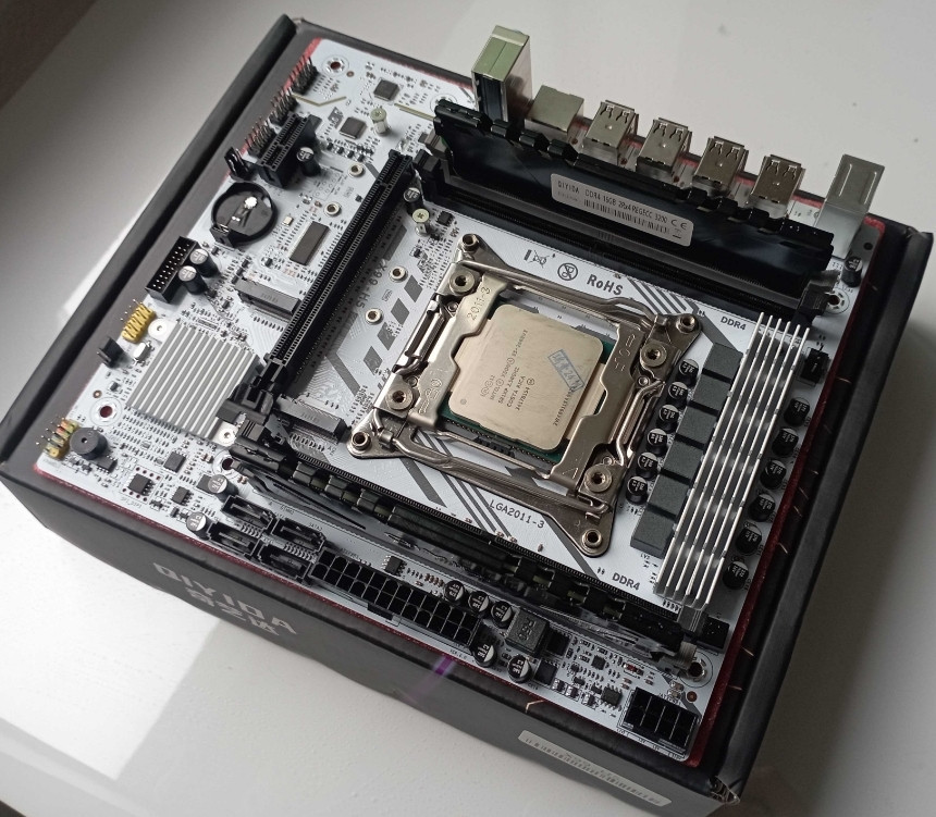 Потужний ігровий комплект Qiyida X99-H5 + Xeon 2680v3 + ddr4 16Gb Харків - фото 2