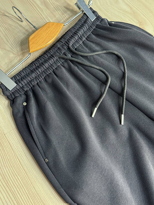 Штани жіночі A-N 27090 джогери спортивні на резинці трикотажні сірі, сірий, M Київ - фото 7