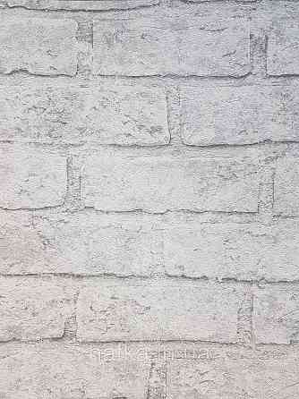 Шпалери вінілові на флізеліні Grandeco Anastasia метрові під цеглу структурні білі сірі Київ