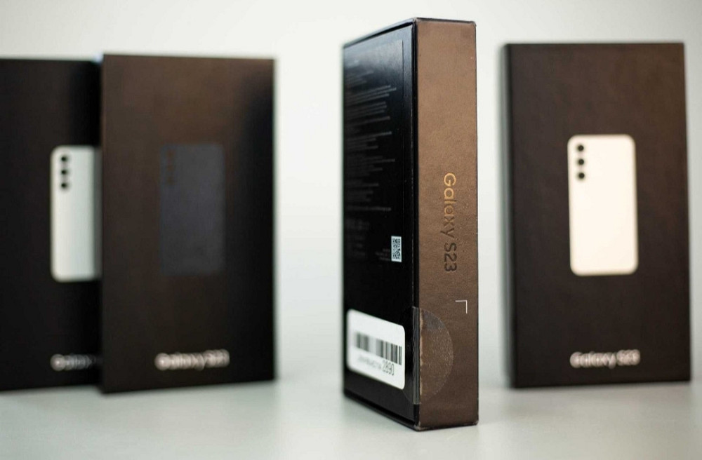 Новый NEW Samsung Galaxy S23 8/128Gb Green/Black Гарантия Trade in Киев - изображение 3