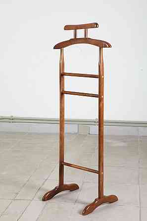 Плечики Гамма, світлий горіх Київ