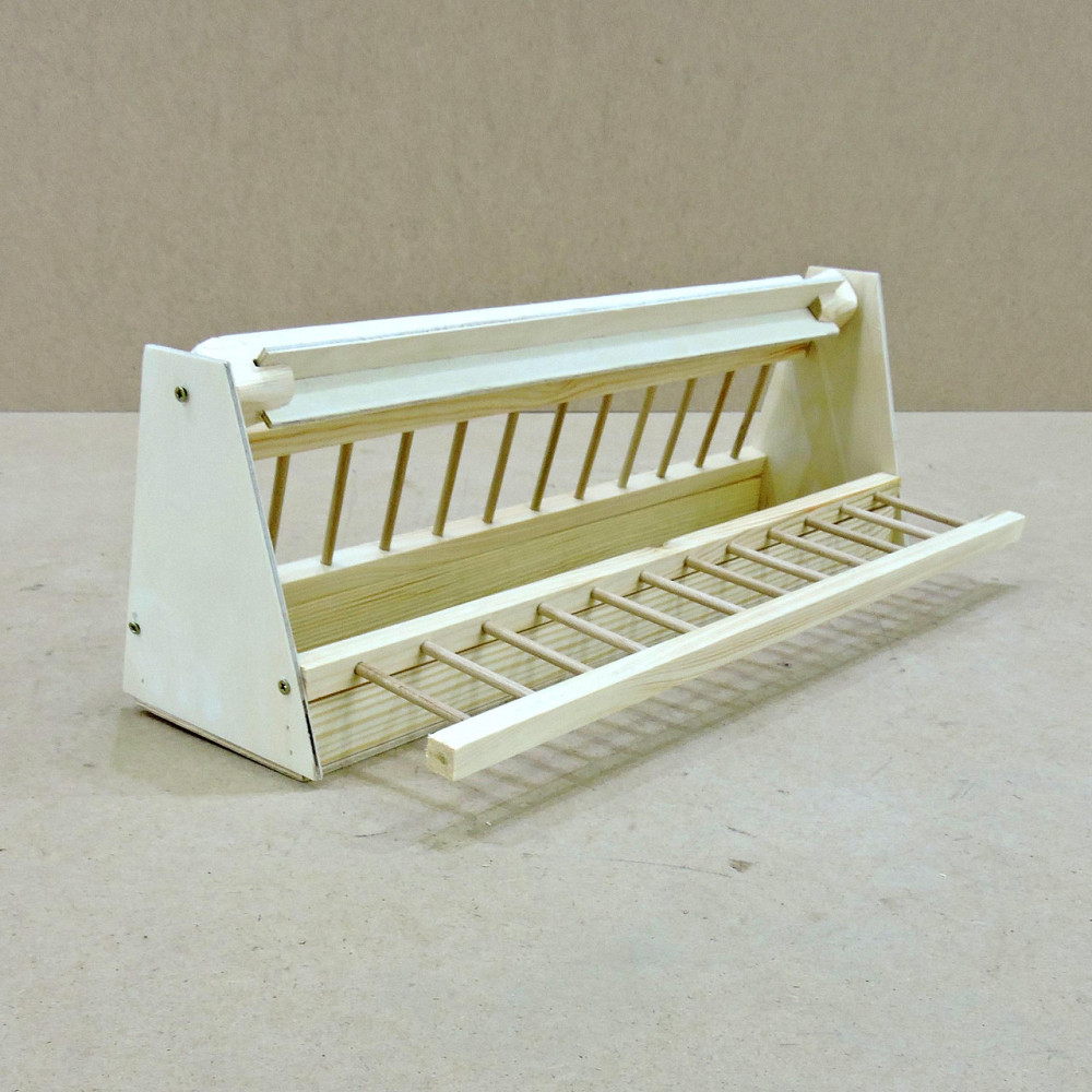 Деревянная кормушка для голубей 