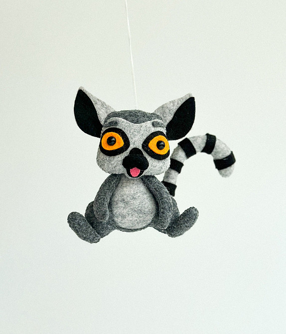 М’яка фетрова іграшка лемур ручної роботи – безпечна розвиваюча іграшка Київ - фото 8