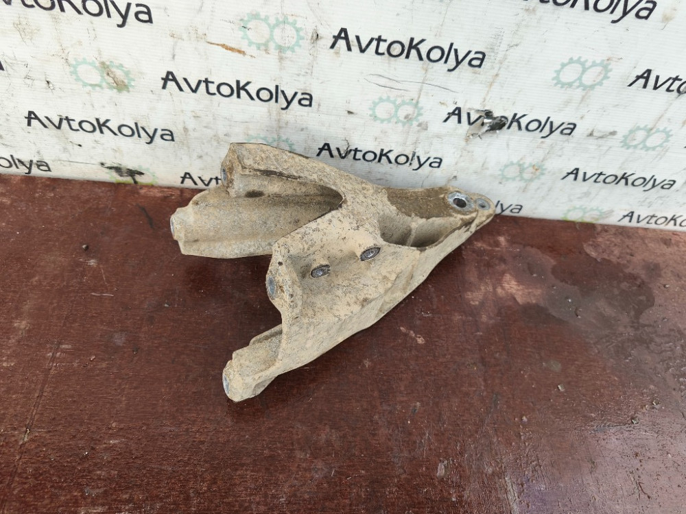 Кронштейн (опора) двигуна задній VW T5 T6 2.0 tdi 2003-2019 (7E0199370) Ковель - изображение 1