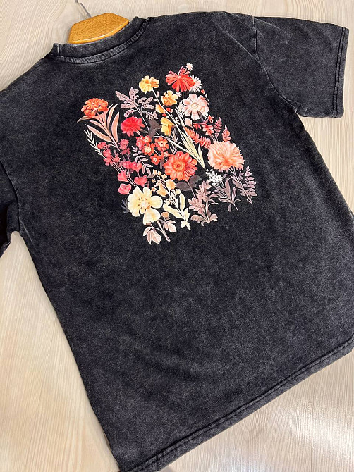 Футболка жіноча A-N 27005 тай-дай варена з квітковим принтом на спині, чорний, one size Київ - фото 14