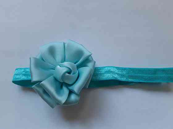 Пов'язка для дитини блакитна квітка 7см, розмір універсальний (на резинці) Київ