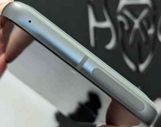 Телефон Google Pixel 8 Hazel 8/256Gb. Киев