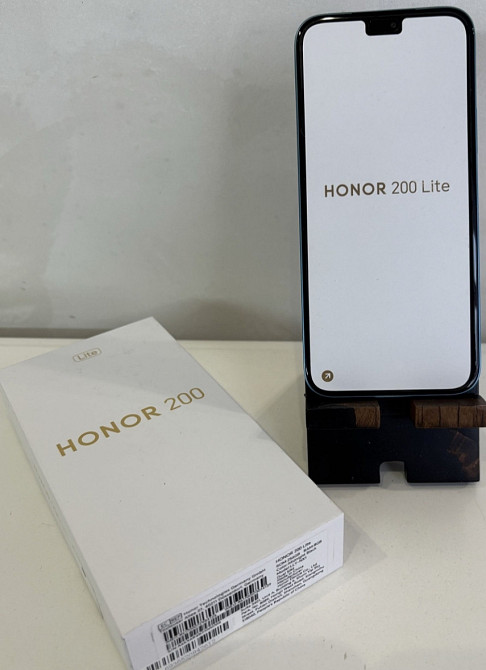 Смартфон Honor 200 lite 8/256Gb. Black & Green. Київ - фото 3
