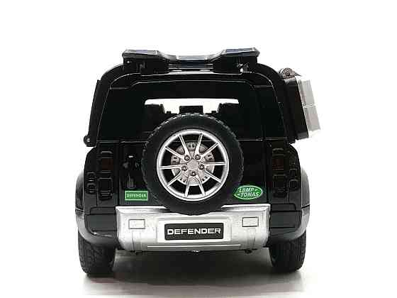 Машина Автосвіт Land Rover Defender інерційна масштаб 1:24 відчиняються двері капот багажник 21 см Чорна (AP-2018) Чернігів