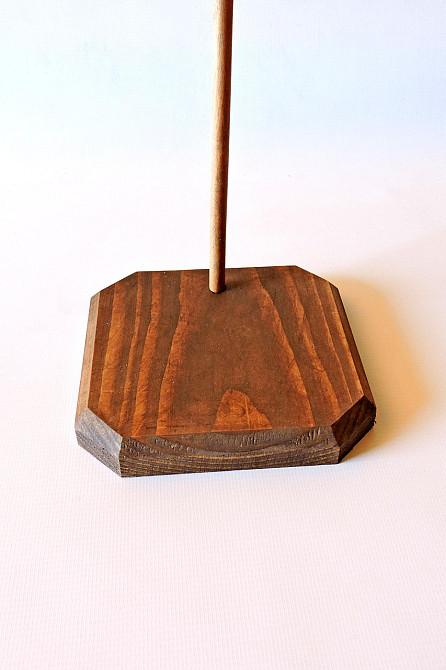 Подставка для кукол 