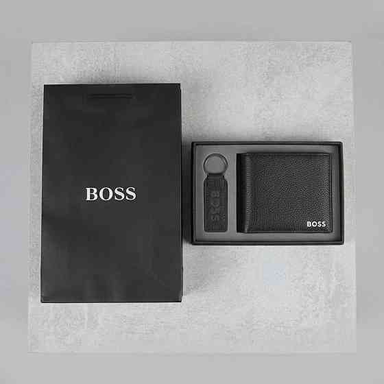 Чоловічий шкіряний брендовий гаманець з брелоком Boss (7703-2) Київ