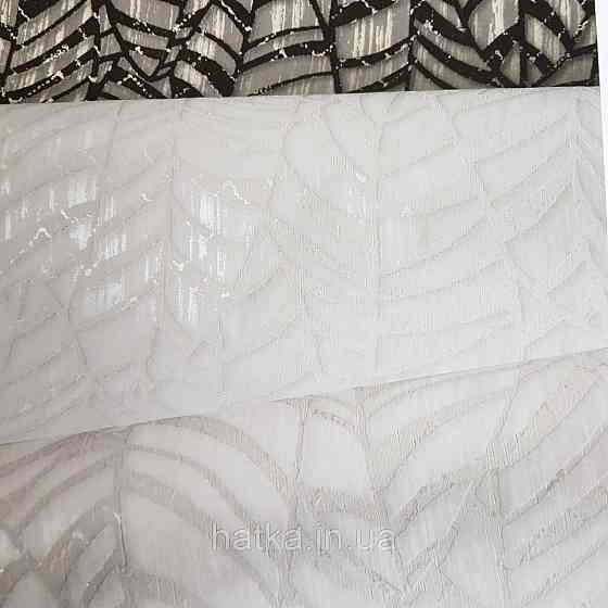 Шпалери метрові вінілові на флізелін Villa Marburg Lombardi геометрія абстракція листя білі на сріблястому Київ