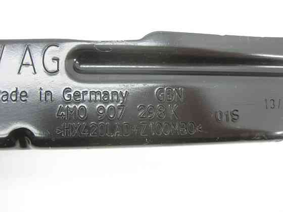 VAG  4M0907298K Кронштеїн блоку керування датчика Nox на розпірці кузова Одеса