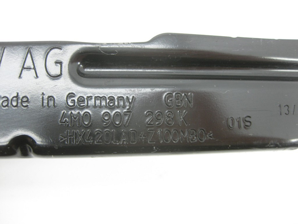 VAG  4M0907298K Кронштеїн блоку керування датчика Nox на розпірці кузова Одеса - фото 4