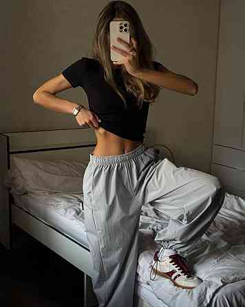 Женские спортивные оверсайз штаны матовая плащевка жатка Серый Одесса