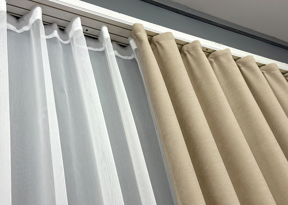 Комплект штор VR-Textil Микровелюр SPARTA 150х270 2шт и Тюль 400х270 1192ш-1153т Бежевый с белым 71-121/3 Киев - изображение 8